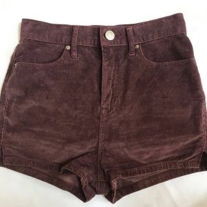 URBAN OUTFITTERS shorts